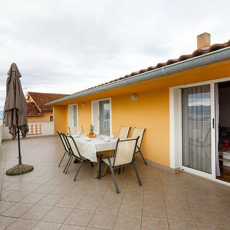 Apartment Aleksandra Malinska Εξωτερικό φωτογραφία