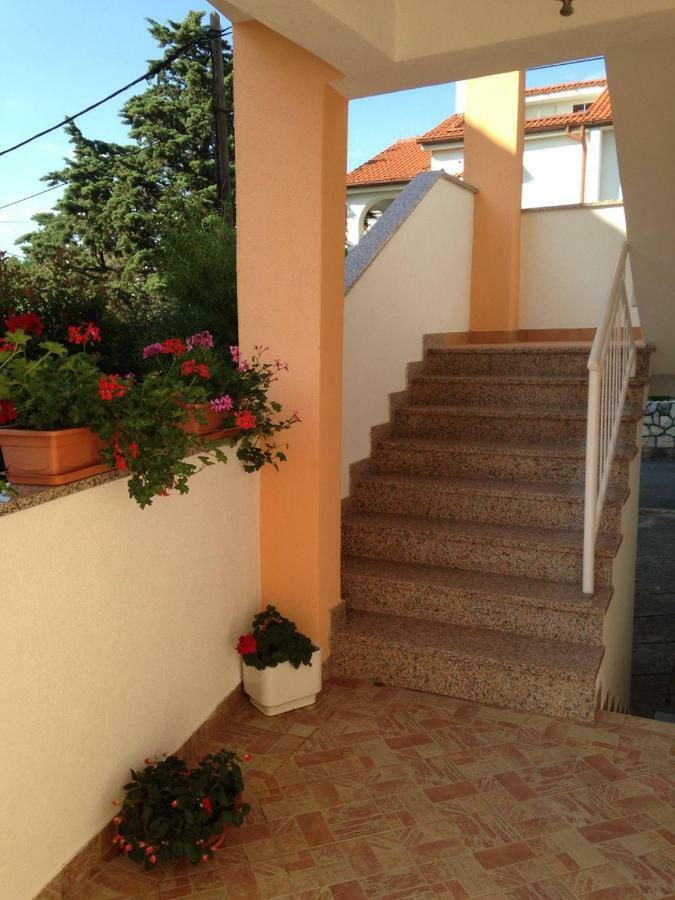 Apartment Aleksandra Malinska Εξωτερικό φωτογραφία